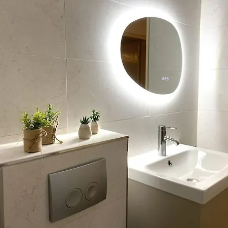 Apartment-parkplatz-balkon-wlan-netflix-smart Tv 公寓