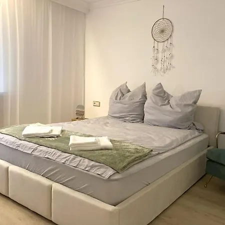 公寓 Apartment-parkplatz-balkon-wlan-netflix-smart Tv