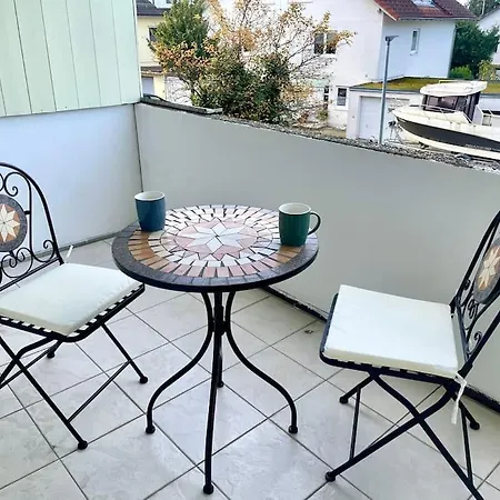Apartment-parkplatz-balkon-wlan-netflix-smart Tv